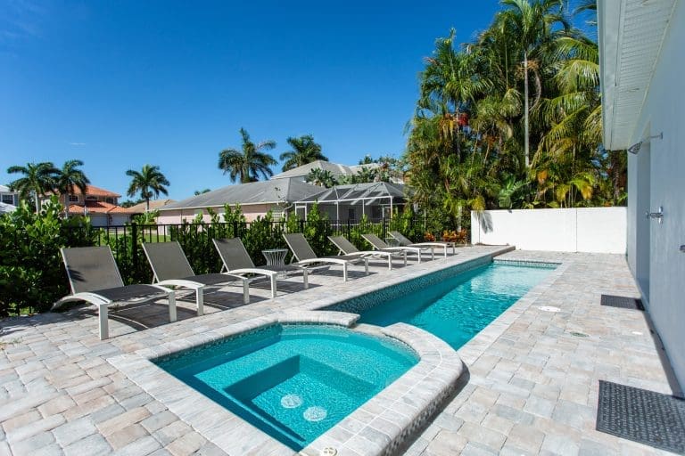 588_Pool